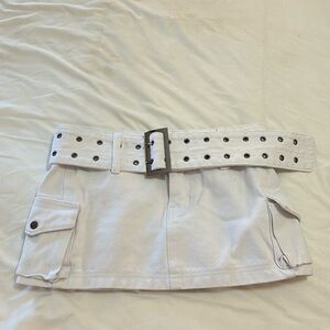 Princess Polly - Size 0 White Cargo Skirt With Belt - Lightly Worn